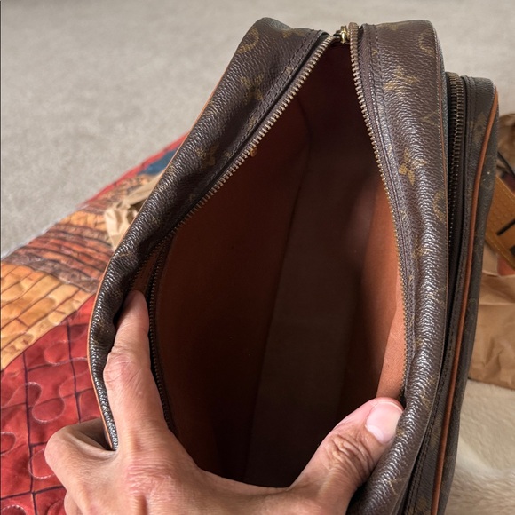 Louis Vuitton Monogram Brown and Tan Messenger Bag - Picture 6 of 9